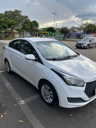 HYUNDAI HB20S 1.0 COMFORT PLUS 12V FLEX 4P MANUAL